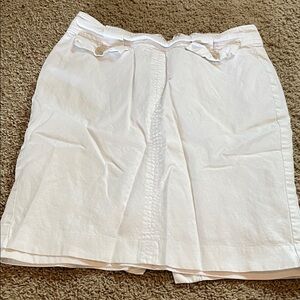 Banana Republic White A-Line Skirt with Front Pleat